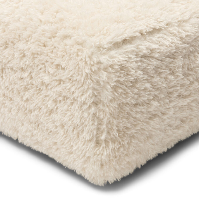 Brandon Center XL, poodle weave, white lion