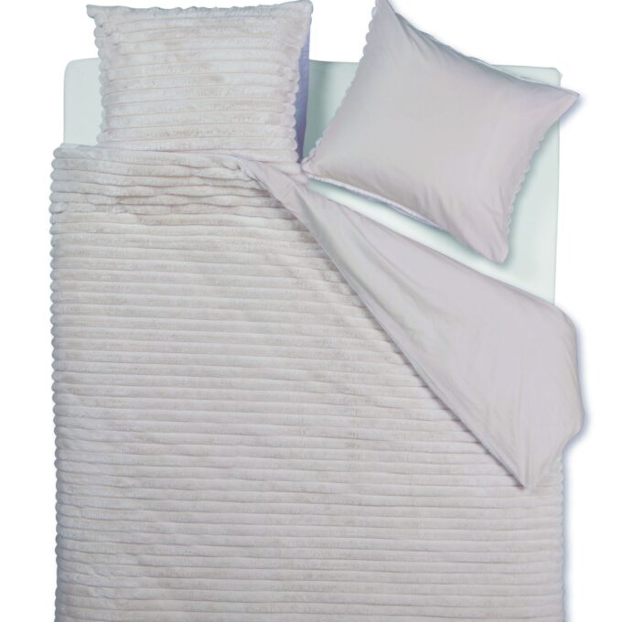 Riviera Maison Furry Stripes Off-white 200x200/220 / tweepersoonsdekbedovertrek / new collection