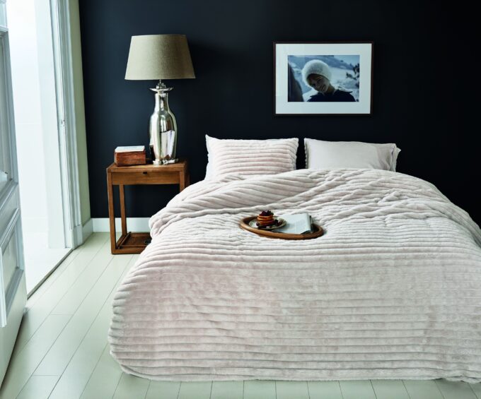 Riviera Maison Furry Stripes Off-white 140x200/220 / éénpersoonsdekbedovertrek / new collection